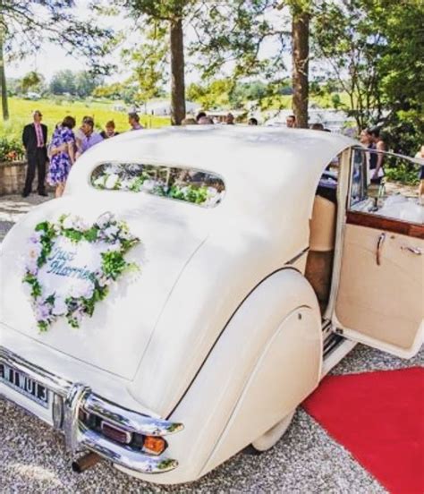 sunshine coast wedding car hire  Our Noosa Boathouse Package wedding package brings together local suppliers you'll love for the perfect waterfront wedding